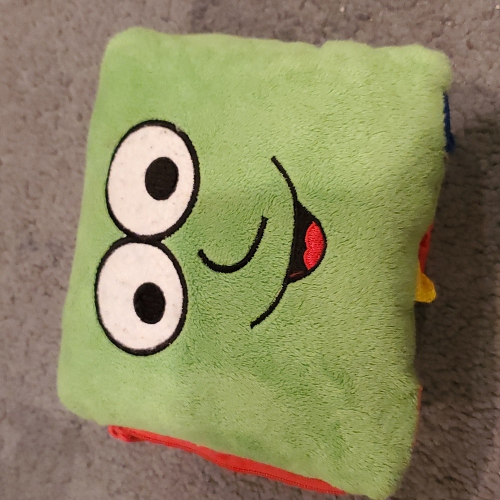 Buckle toy